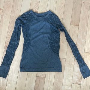 Lulu Lemon Long Sleeve Athletic top